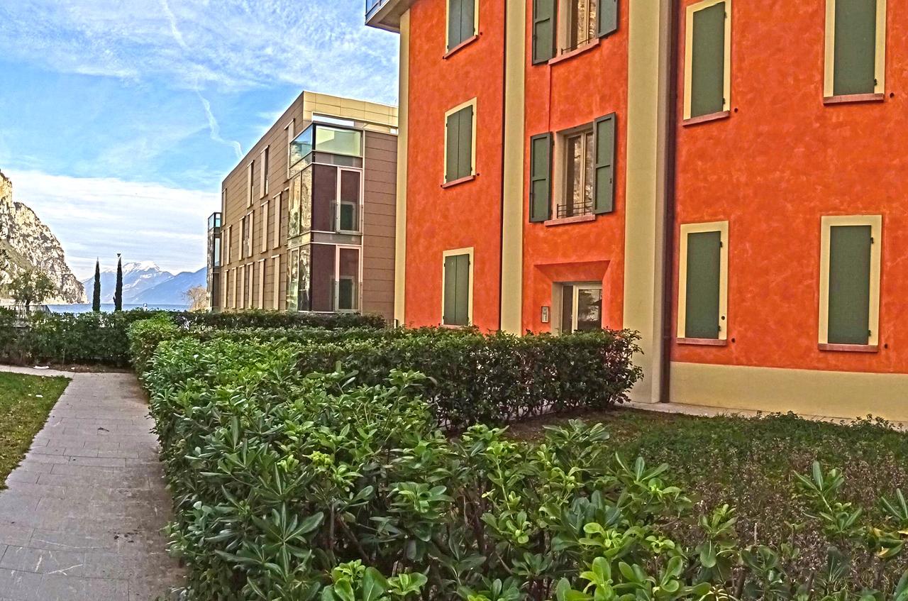 Campione Ora Apartments By Gardadomusmea Campione del Garda Exteriör bild